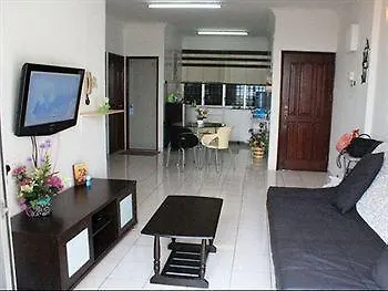 N-Park Homestay Gelugor
